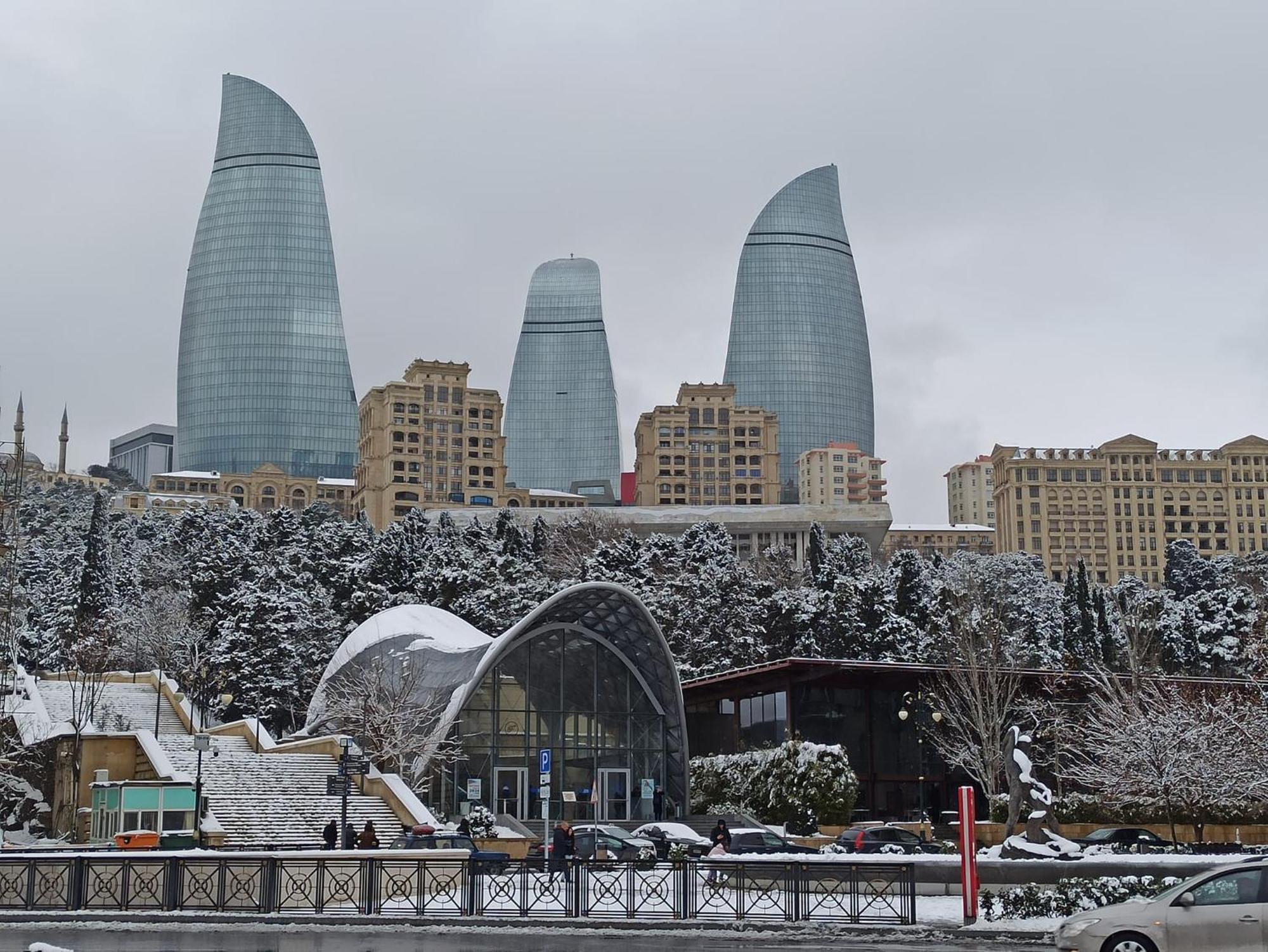 R Studios Old Baku Exterior photo